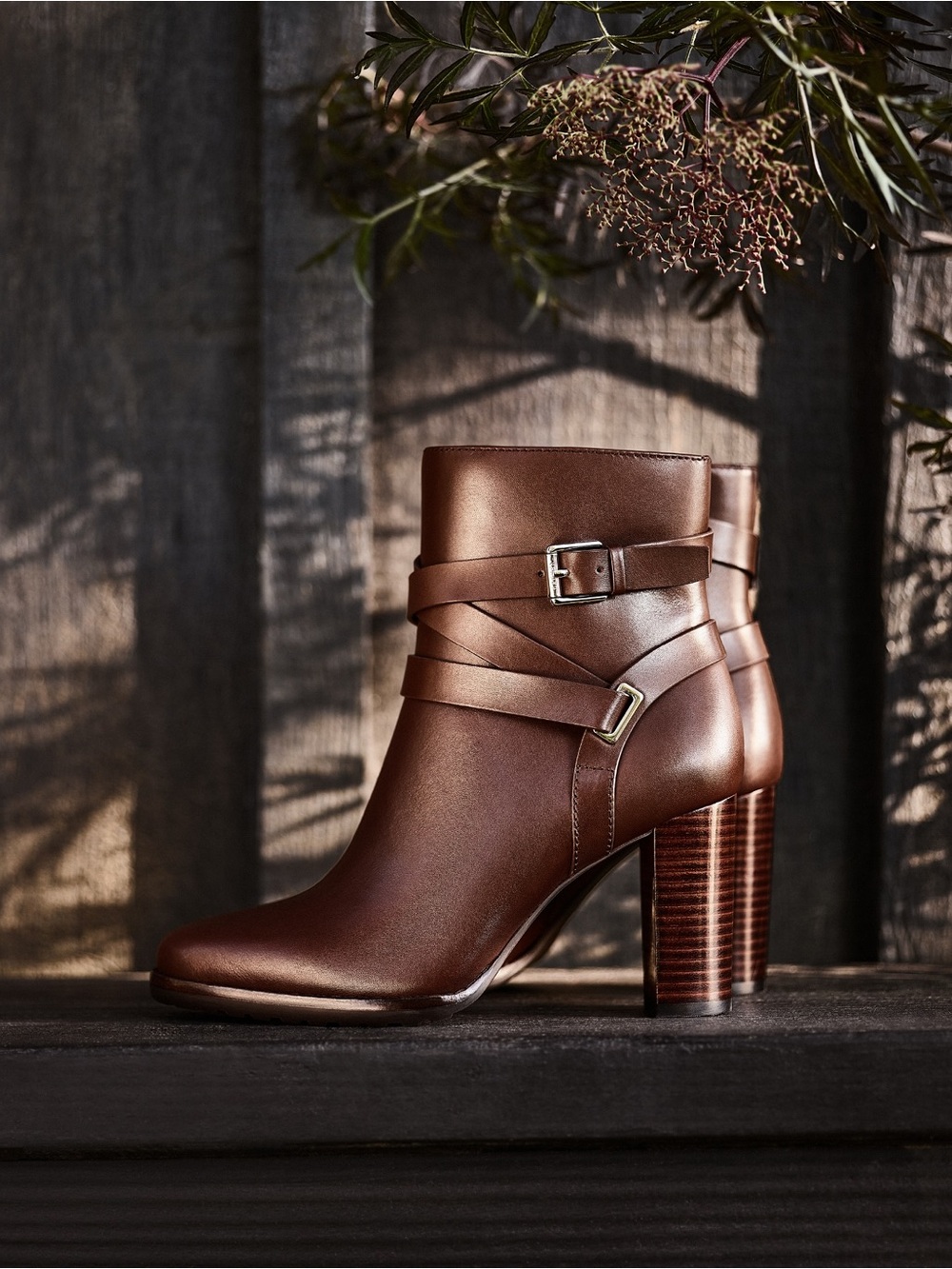LAUREN RALPH LAUREN COLLINS CALFSKIN BOOTIES IN BROWN 8